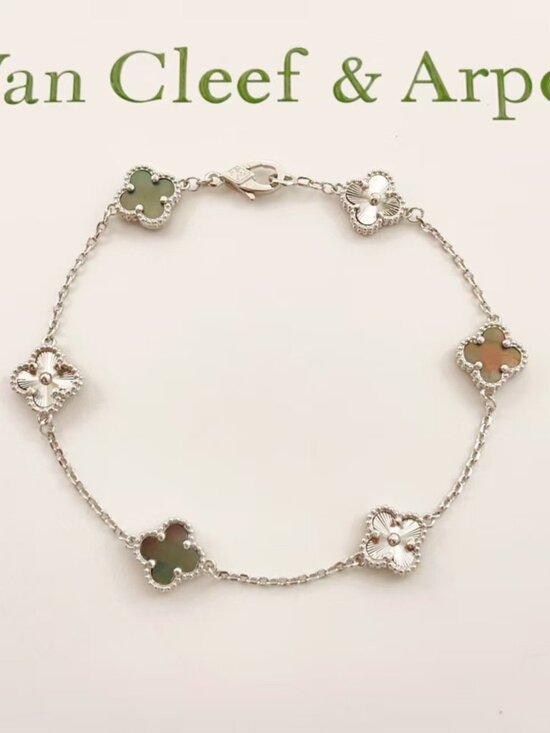 Van Cleef & Arpels Jewelry - Van Cleef & Arpels bracelet